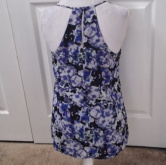 Express Reversible Floral Tank Top/Cami - Picture 4 of 6